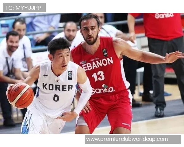 世预赛精彩对决日本男篮迎战卡塔尔队全力争胜 世预赛精彩对决日本男篮迎战卡塔尔队全力争胜